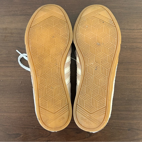 Adidas Suede Women's Sneakers Beige Striped Casual Streetwear - Picture 7 of 11